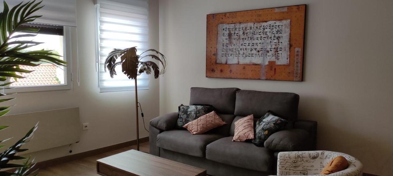Divina 10 Apartment Aviles Luaran gambar