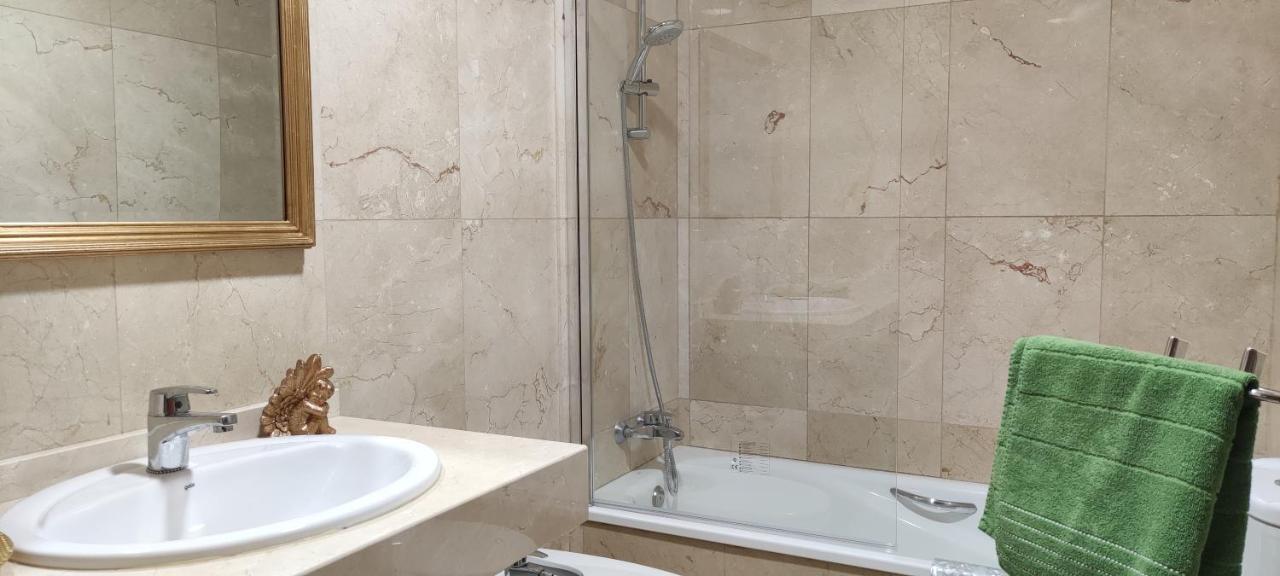Divina 10 Apartment Aviles Luaran gambar